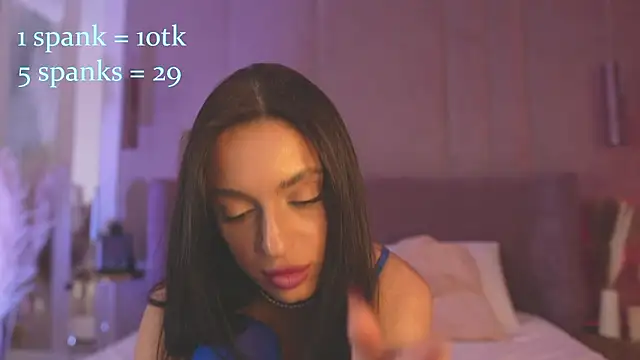 AdoraCortes 现场XXX聊天