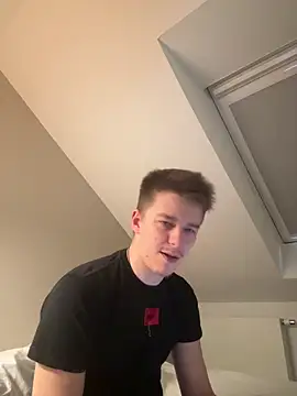 Chatroom XXX en direct de Toyjungee