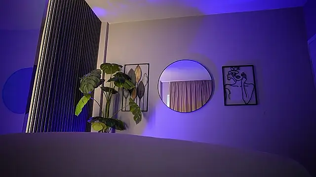 KaylaLuxx_'s Webcam Show