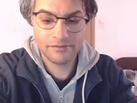 wildpussycat23 网络视讯表演