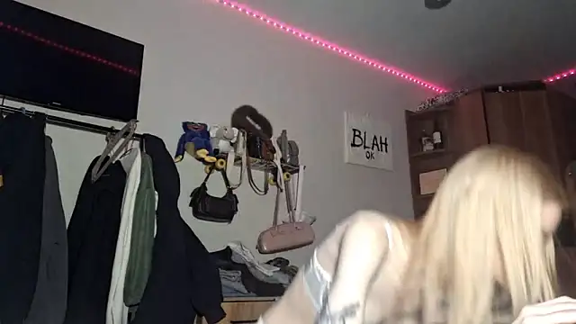 ChongTreece webcam show