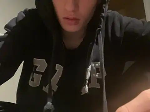 yourwhiteboy1 Adlı Modelin Canlı XXX Sohbeti