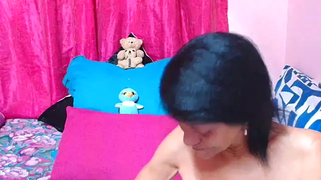 SLUTTYROXY: онлайн-секс-чат