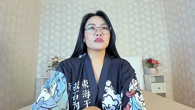 NatsumiHun Adlı Modelin Canlı XXX Sohbeti