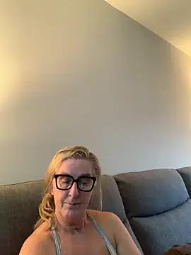 Mrsmoggy 现场XXX聊天