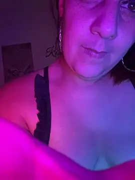 Chat XXX en directo de DeeLight124