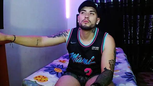 Chat XXX en directo de miia-liiam