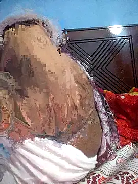 124pakhi's Live XXX Chat