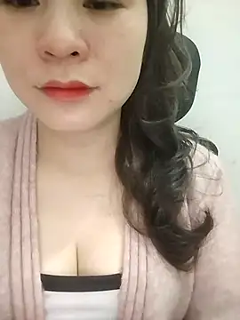 Chat XXX en directo de Cogai-nhutnhat