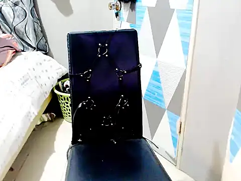 Savannah_Cock 现场XXX聊天