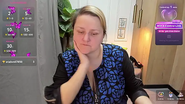 دردشة ScarlettSoft الجنسية المباشرة