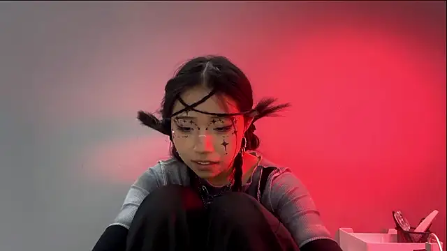 دردشة SweetMiaXO الجنسية المباشرة