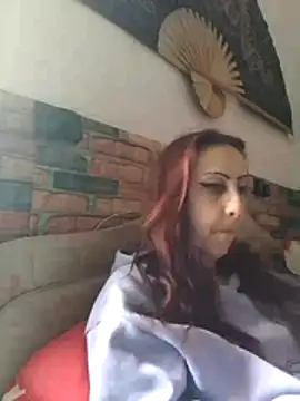 Kriszty_baby26 Adlı Modelin Canlı XXX Sohbeti