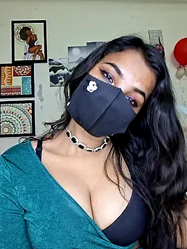 Noor-Bold Chat XXX live