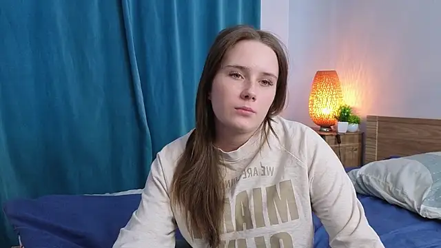 GenevieNyreen Chat XXX in diretta