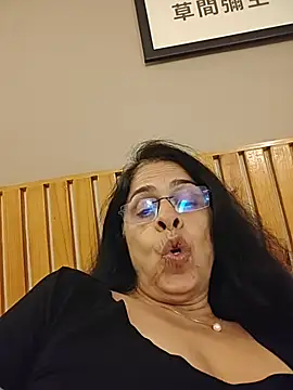 Czat XXX na żywo – NakedMILFx