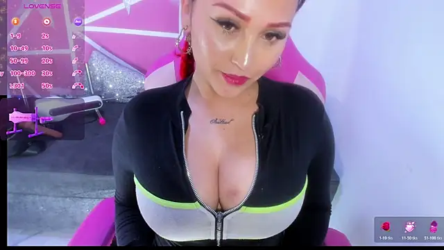 lucy_beatifull: онлайн-секс-чат