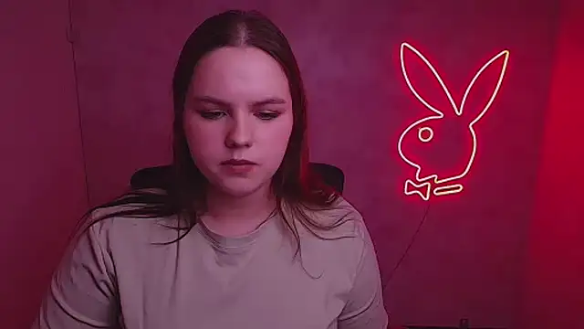 دردشة Kitty_Mia_Kitty الجنسية المباشرة