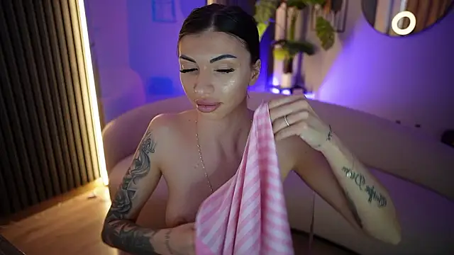 Webkamerová show KaylaLuxx_