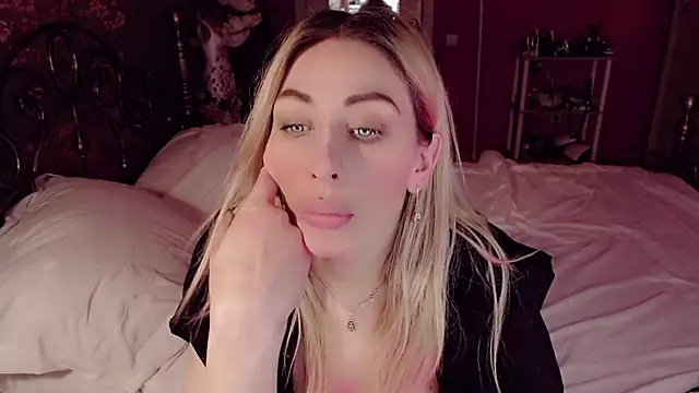 Онлайн чат XXX AnnieGOld_