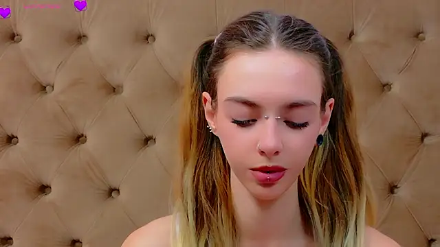 CoraVex Chat XXX live