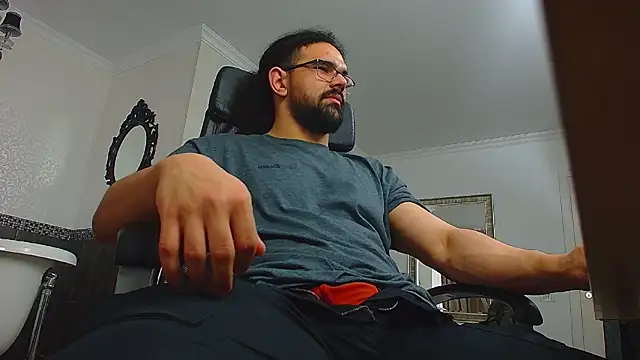 KysonRhodes live XXX chat