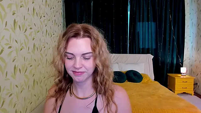 LunaFlinn's Live XXX Chat