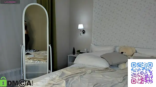 Casandra_Joness Adlı Modelin Canlı XXX Sohbeti