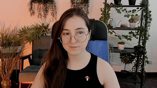 VirtuallVoyantn Live XXX chat