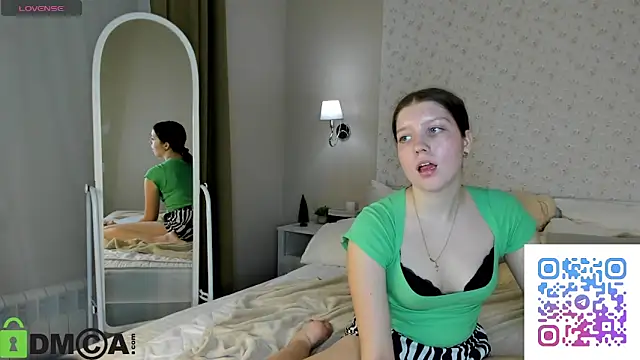 Casandra_Joness Adlı Modelin Canlı XXX Sohbeti