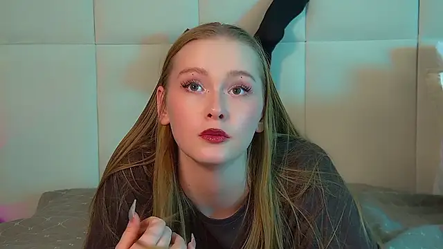 AgataFoxleyn Live XXX chat