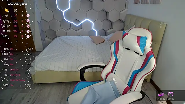 aliicemeow Adlı Modelin Canlı XXX Sohbeti