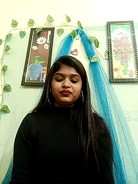 MoonlikeLexis Chat XXX in diretta