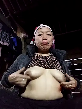 Chatroom XXX en direct de Agnes-baby