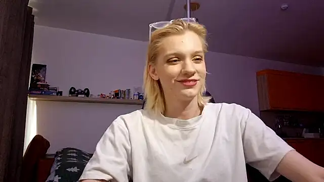 AuraNevera's Live XXX Chat