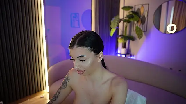 KaylaLuxx_ Chat XXX live