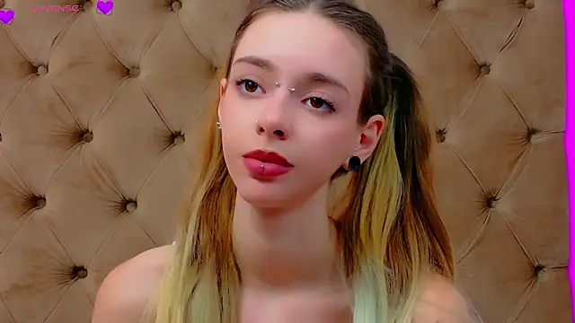 CoraVex: απευθείας συνομιλία ΧΧΧ