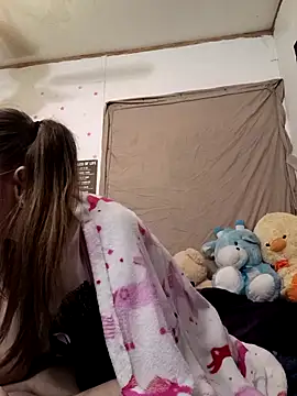 snowbird1117 Adlı Modelin Canlı XXX Sohbeti