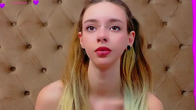 CoraVex Live XXX-Chat