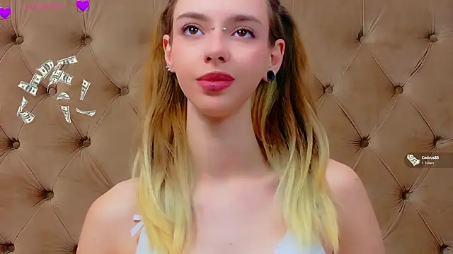 CoraVex – Live XXX-chat