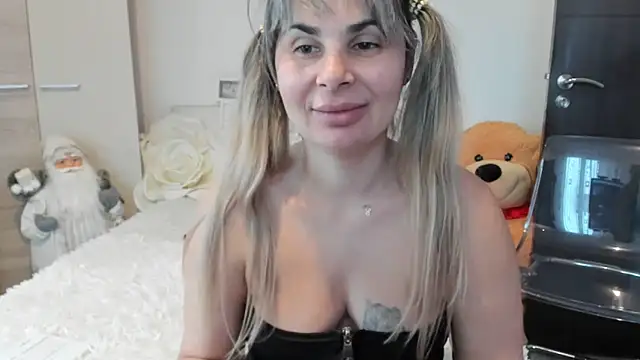 Chatroom XXX en direct de sweetemy4u