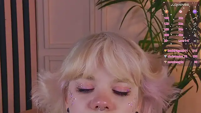 Waifu_Ketrin's Live XXX Chat