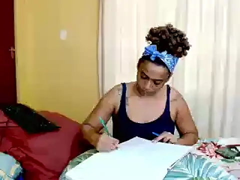 Chat +18 de MiZzCreator ao vivo