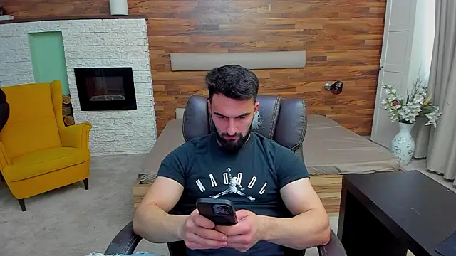 MicahLane: διαδικτυακό σόου στην κάμερα