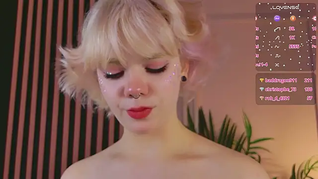 Waifu_Ketrin élő XXX-chatje