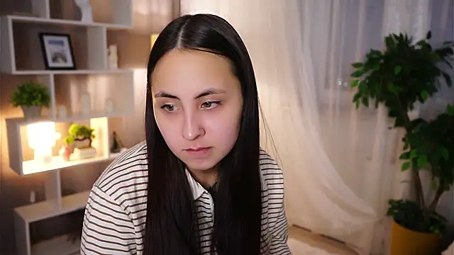 cumiilla_'s Live XXX Chat