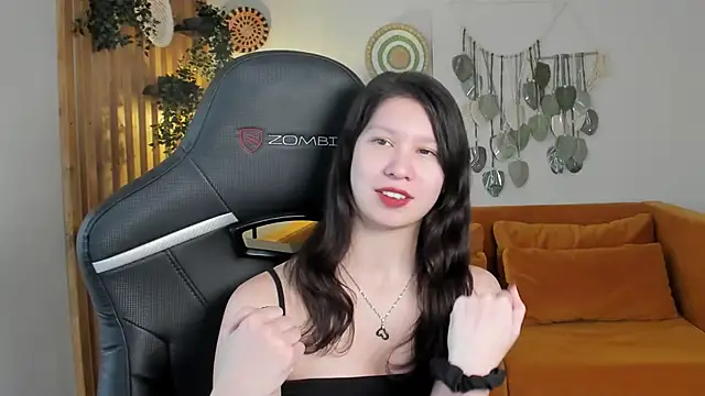 Chatroom XXX en direct de SaraDenars