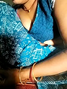Hot_bhabhi300のライブXXXチャット