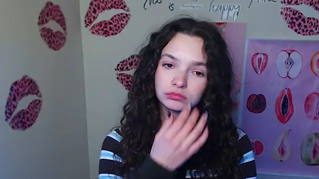 _SusieSu_: онлайн-секс-чат