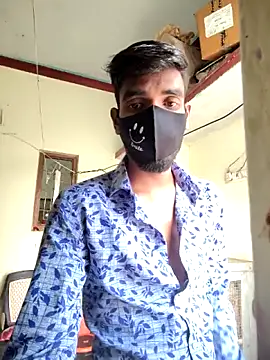 RAYI_Queen_4 élő XXX-chatje